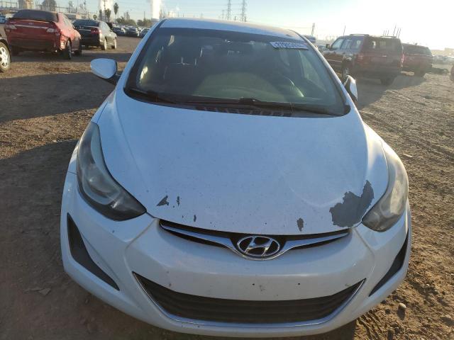 5NPDH4AEXFH586441 - 2015 HYUNDAI ELANTRA SE WHITE photo 5