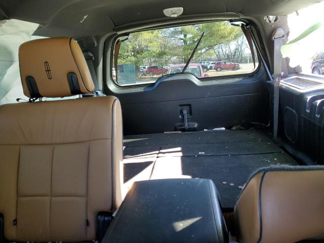 5LMJJ2J5XBEJ04002 - 2011 LINCOLN NAVIGATOR თეთრი ფოტო 10