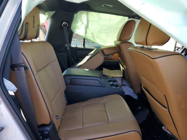 5LMJJ2J5XBEJ04002 - 2011 LINCOLN NAVIGATOR თეთრი ფოტო 11