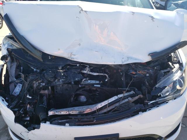 2C4RC3BG6LR252131 - 2020 CHRYSLER PACIFICA TOURING L WHITE photo 12