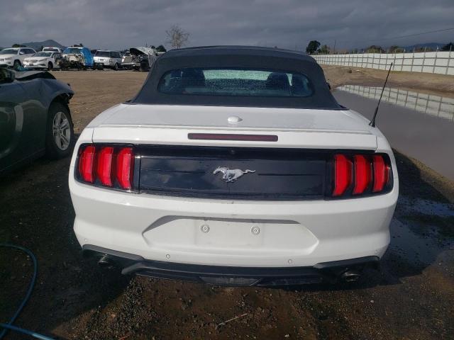 1FATP8UH5P5110438 - 2023 FORD MUSTANG WHITE photo 6