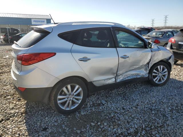 KM8JU3AC0BU272168 - 2011 HYUNDAI TUCSON GLS SILVER photo 3