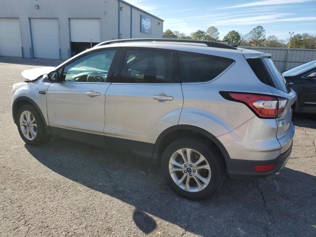 1FMCU0GD4JUB15345 - 2018 FORD ESCAPE SE SILVER photo 2