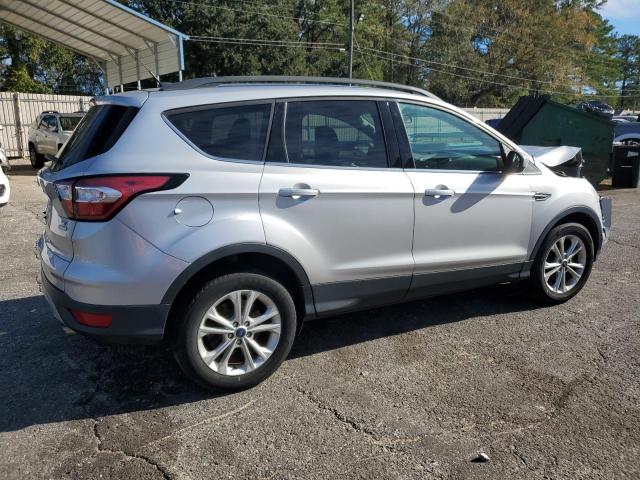 1FMCU0GD4JUB15345 - 2018 FORD ESCAPE SE SILVER photo 3