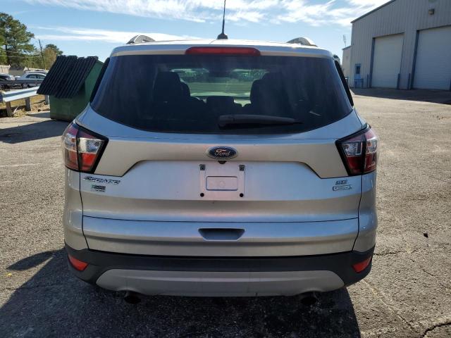 1FMCU0GD4JUB15345 - 2018 FORD ESCAPE SE SILVER photo 6