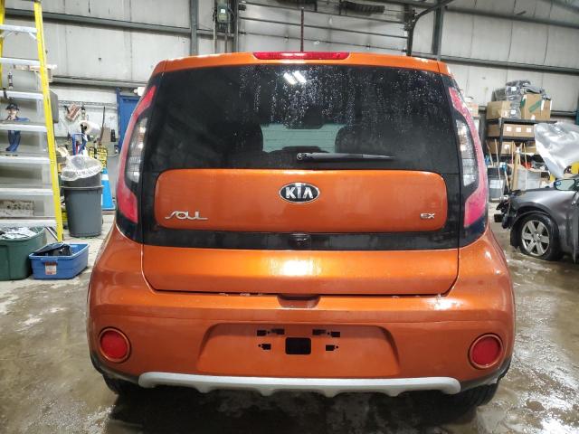 KNDJP3A54K7643201 - 2019 KIA SOUL + ORANGE photo 6