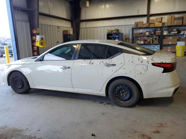 1N4BL4BV9KC169392 - 2019 NISSAN ALTIMA S WHITE photo 2