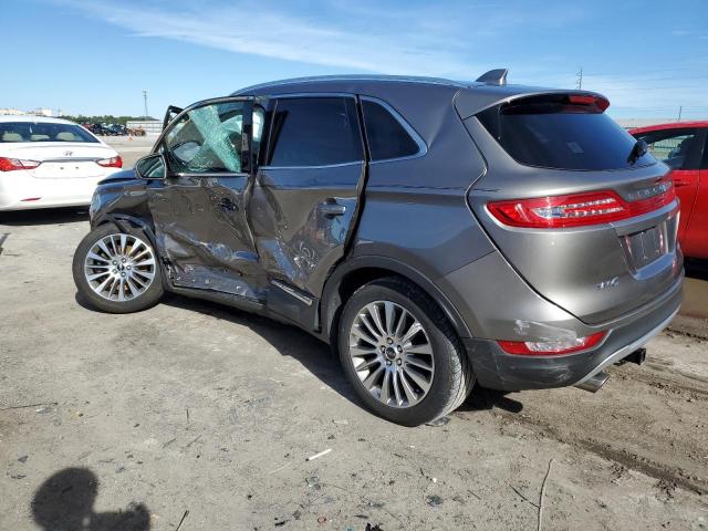 5LMCJ3D95HUL53934 - 2017 LINCOLN MKC RESERVE Boz foto 2