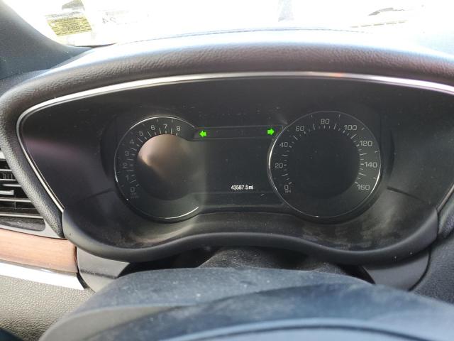 5LMCJ3D95HUL53934 - 2017 LINCOLN MKC RESERVE Boz foto 9