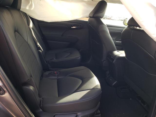 5TDGZRAH5NS556743 - 2022 TOYOTA HIGHLANDER XLE Boz foto 11