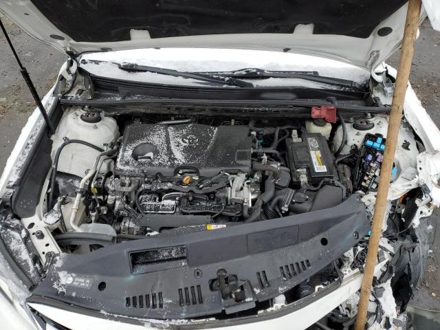 4T1B11HK3JU590377 - 2018 TOYOTA CAMRY L WHITE photo 11