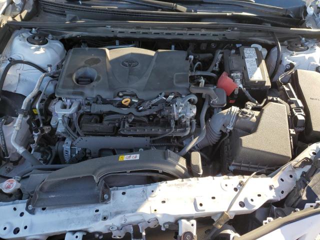 4T1G11AK1MU570701 - 2021 TOYOTA CAMRY SE WHITE photo 11