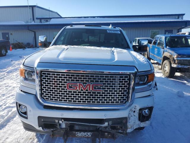 1GT42YE86GF252576 - 2016 GMC SIERRA K3500 DENALI WHITE photo 5