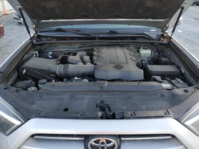 JTEBU5JR4L5762435 - 2020 TOYOTA 4RUNNER SR5/SR5 PREMIUM SILVER photo 11