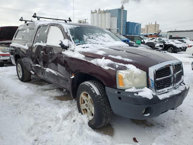 1D7HW42N15S226275 - 2005 DODGE DAKOTA SLT BURGUNDY photo 4