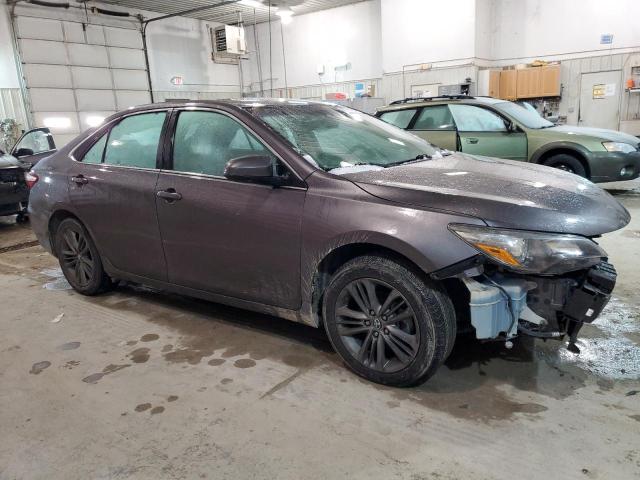 4T1BF1FK3HU666503 - 2017 TOYOTA CAMRY LE GRAY photo 4