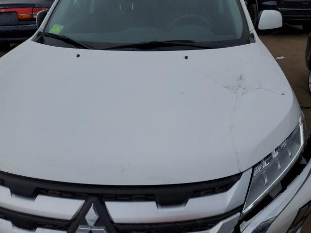 JA4ARUAU0MU031910 - 2021 MITSUBISHI OUTLANDER ES WHITE photo 12