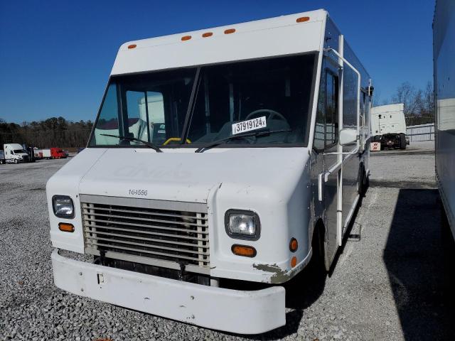 4UZAANBW55CV38145 - 2005 FREIGHTLINER CHASSIS M LINE WALK-IN VAN WHITE photo 1