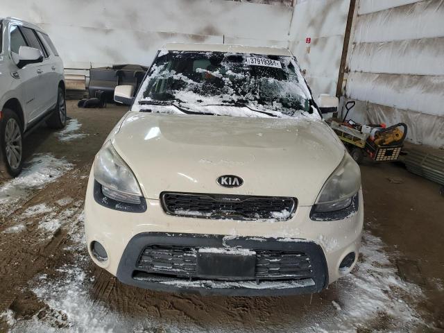 KNDJT2A56D7485890 - 2013 KIA SOUL BEIGE photo 5