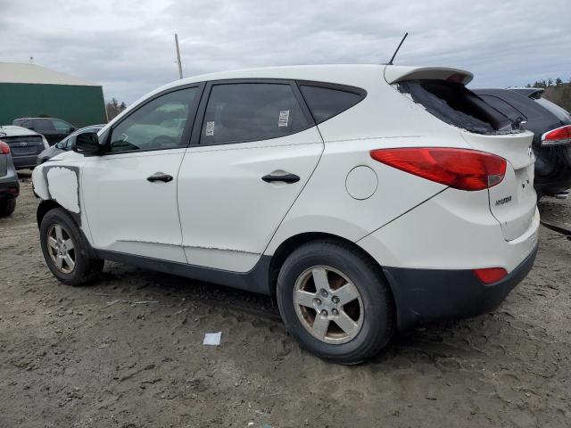 KM8JT3AB8DU588785 - 2013 HYUNDAI TUCSON GL WHITE photo 2