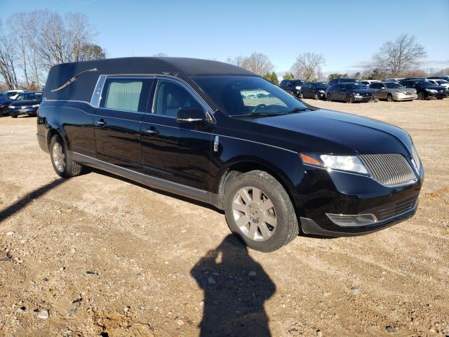 2L1MJ5LK5GBL02818 - 2016 LINCOLN MKT BLACK photo 4