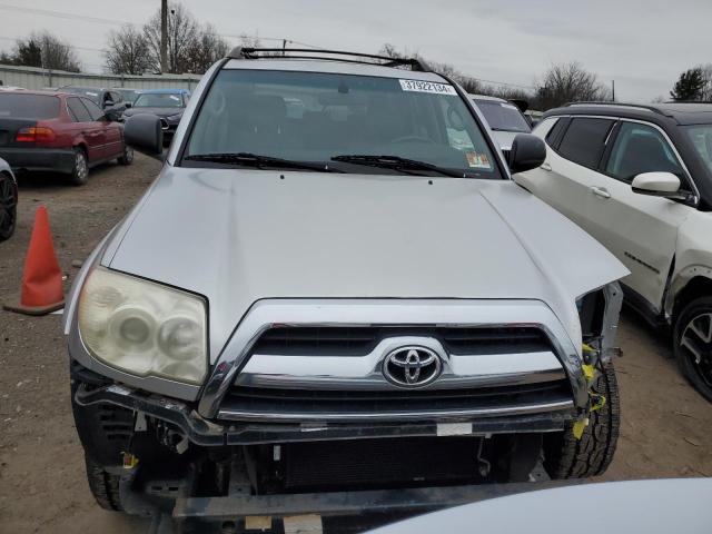 JTEBU14R268052909 - 2006 TOYOTA 4 RUNNER SR5 SILVER photo 5