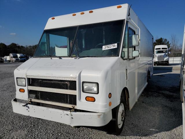 4UZAANBW12CJ66959 - 2002 FREIGHTLINER CHASSIS M LINE WALK-IN VAN WHITE photo 1