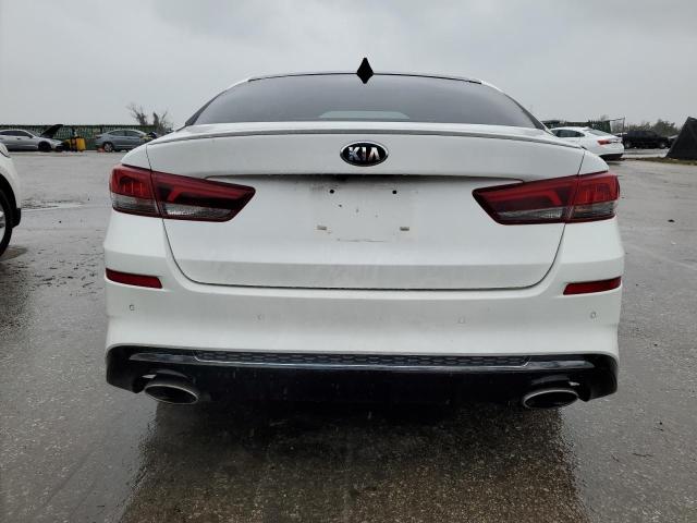 5XXGV4L25KG337480 - 2019 KIA OPTIMA SXL WHITE photo 6