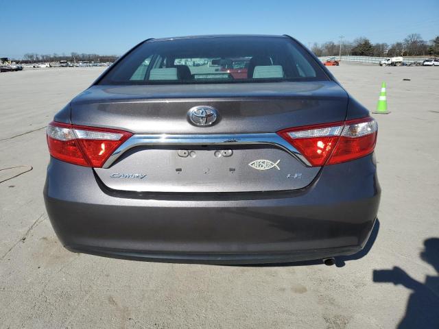 4T4BF1FK0FR500989 - 2015 TOYOTA CAMRY LE GRAY photo 6