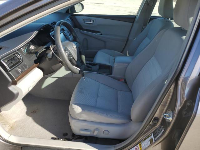 4T4BF1FK0FR500989 - 2015 TOYOTA CAMRY LE GRAY photo 7