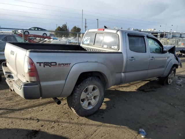3TMMU4FN1EM065721 - 2014 TOYOTA TACOMA DOUBLE CAB LONG BED SILVER photo 3