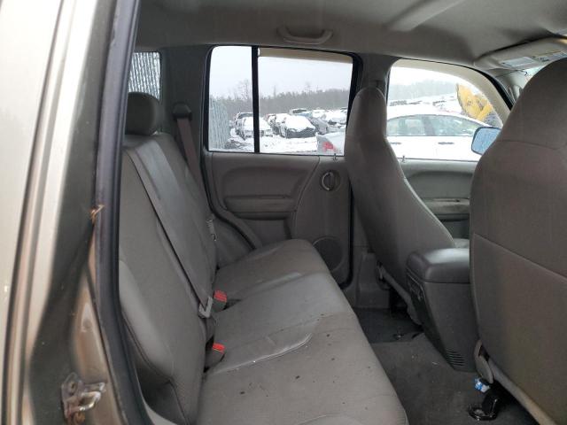 1J4GL38K74W249549 - 2004 JEEP LIBERTY RENEGADE BROWN photo 11