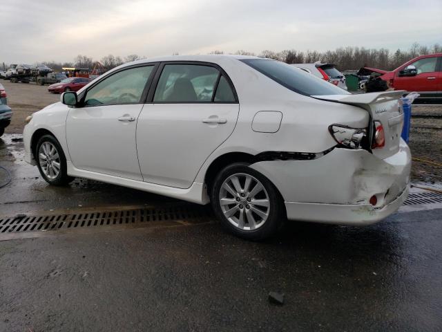 1NXBU4EE5AZ365871 - 2010 TOYOTA COROLLA BASE WHITE photo 2