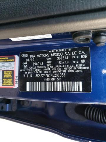 3KPA24AB1KE231053 - 2019 KIA RIO S BLUE photo 13