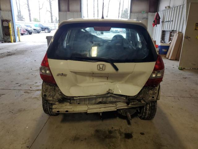 JHMGD38657S049768 - 2007 HONDA FIT S WHITE photo 6