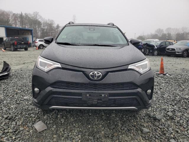 2T3JFREV3HW575194 - 2017 TOYOTA RAV4 SE BLACK photo 5