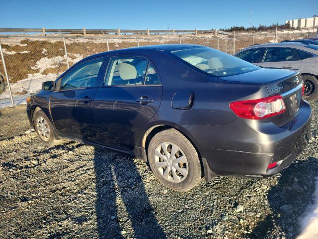 2T1BU4EE6CC823907 - 2012 TOYOTA COROLLA BASE CHARCOAL photo 2