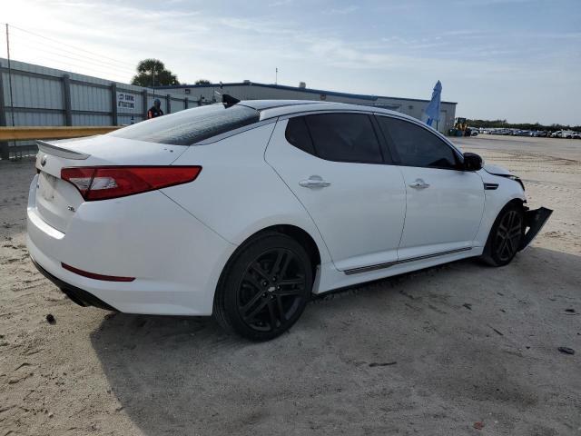 5XXGR4A69DG138316 - 2013 KIA OPTIMA SX WHITE photo 3