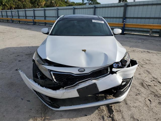 5XXGR4A69DG138316 - 2013 KIA OPTIMA SX WHITE photo 5