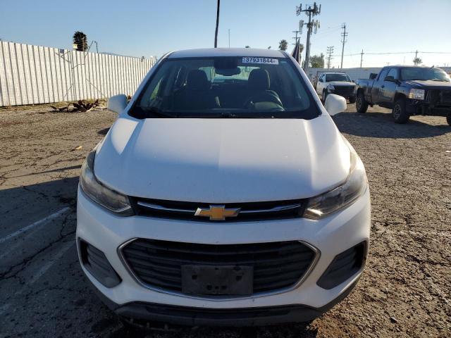 3GNCJKSB5JL291756 - 2018 CHEVROLET TRAX LS WHITE photo 5