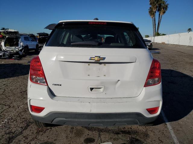 3GNCJKSB5JL291756 - 2018 CHEVROLET TRAX LS WHITE photo 6