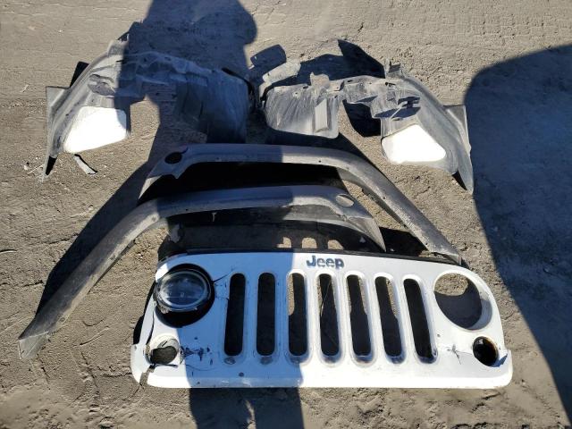 1J4BA3H12BL609543 - 2011 JEEP WRANGLER U SPORT თეთრი ფოტო 12