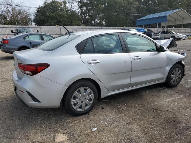 3KPA24AD6PE590472 - 2023 KIA RIO LX SILVER photo 3