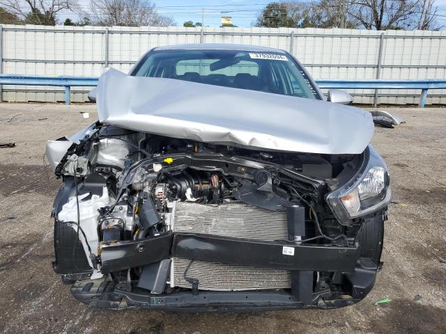 3KPA24AD6PE590472 - 2023 KIA RIO LX SILVER photo 5