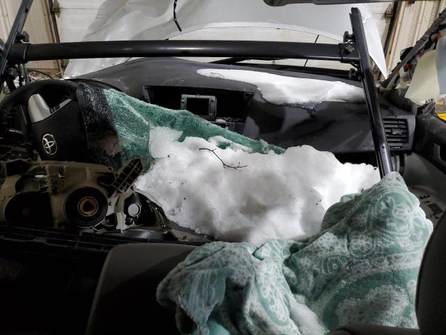 5TDBK3EH3DS191516 - 2013 TOYOTA HIGHLANDER BASE Күміс фото 8