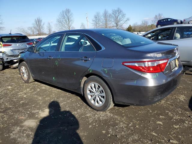 4T1BF1FK3FU978673 - 2015 TOYOTA CAMRY LE GRAY photo 2