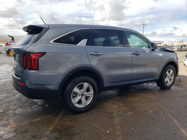 5XYRGDLC5PG177051 - 2023 KIA SORENTO LX GRAY photo 3