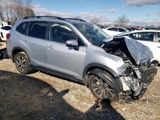 JF2SKAUC9KH514092 - 2019 SUBARU FORESTER LIMITED SILVER photo 4