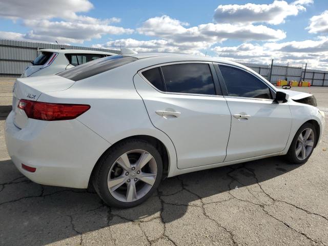 19VDE1F56FE001674 - 2015 ACURA ILX 20 PREMIUM WHITE photo 3