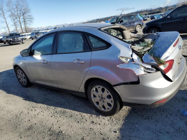 1FAHP3F25CL244549 - 2012 FORD FOCUS SE SILVER photo 2